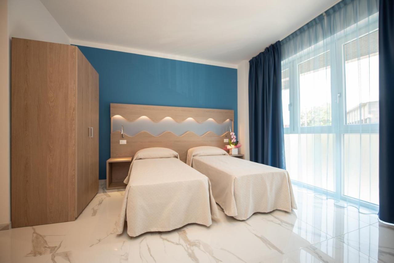 Hotel Marconi Express โบโลญญา ภายนอก รูปภาพ